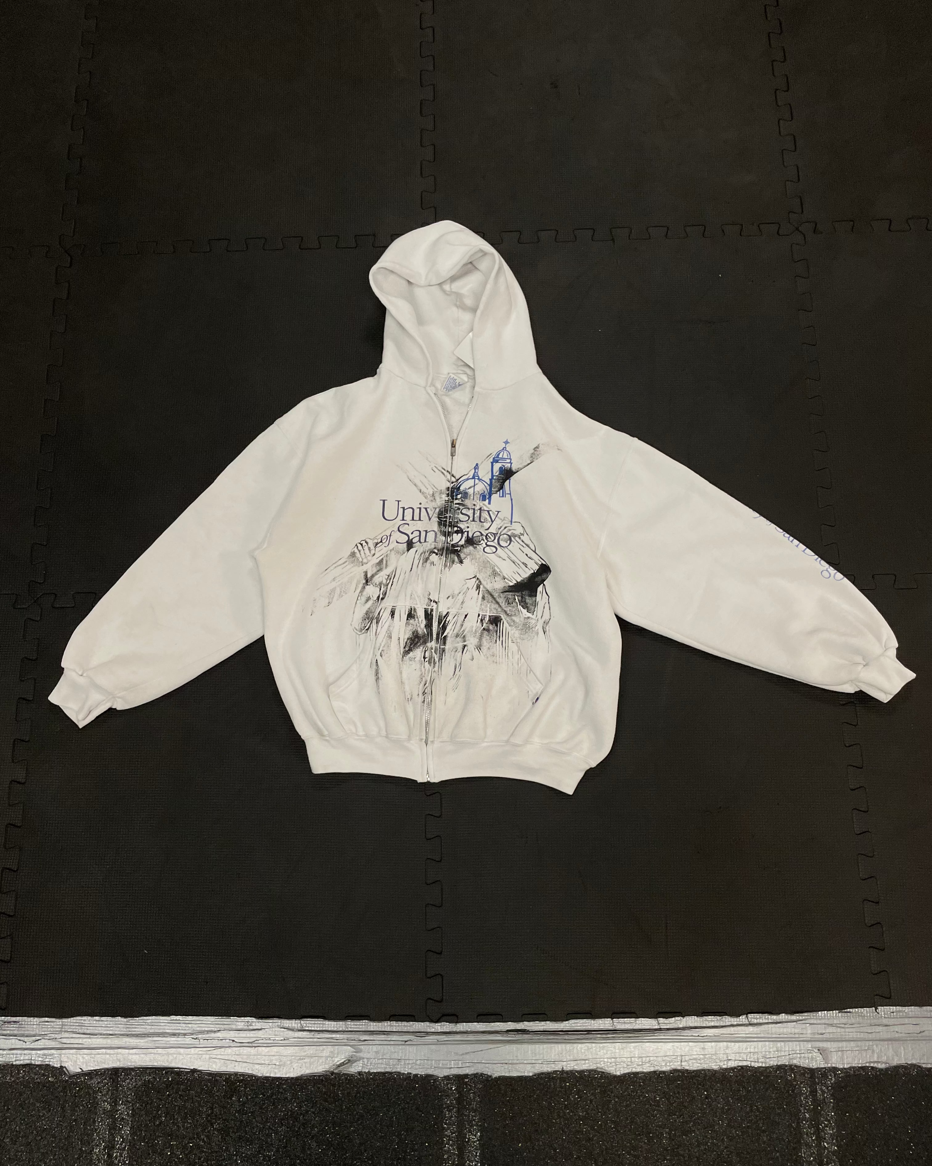 Vintage White Zip-up